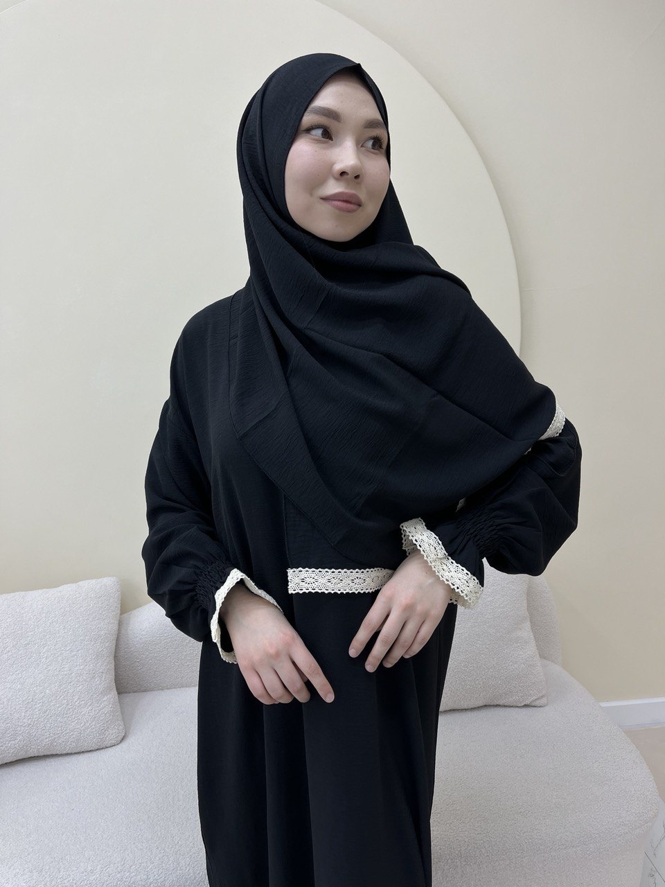 Намазник Anisa черный