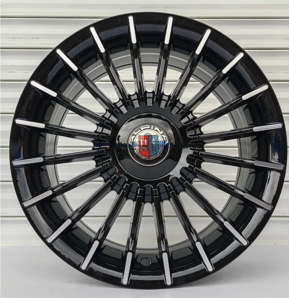 DRS 120 6.5x15/4x100 D67.1 ET32 черный