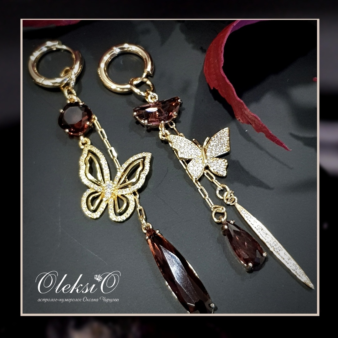 Серьги OleksiO N бижутерный сплав, стекло, фианит