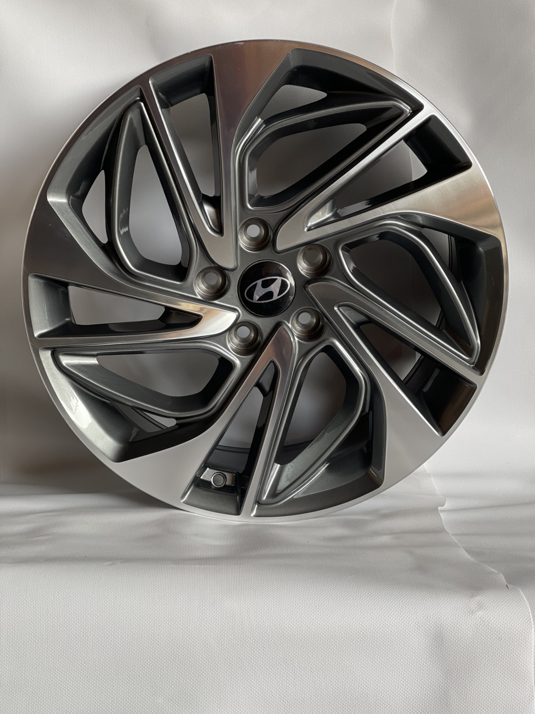 AC 5518 7.5x18/5x114.3 D67.1 ET51 серебристый, серый