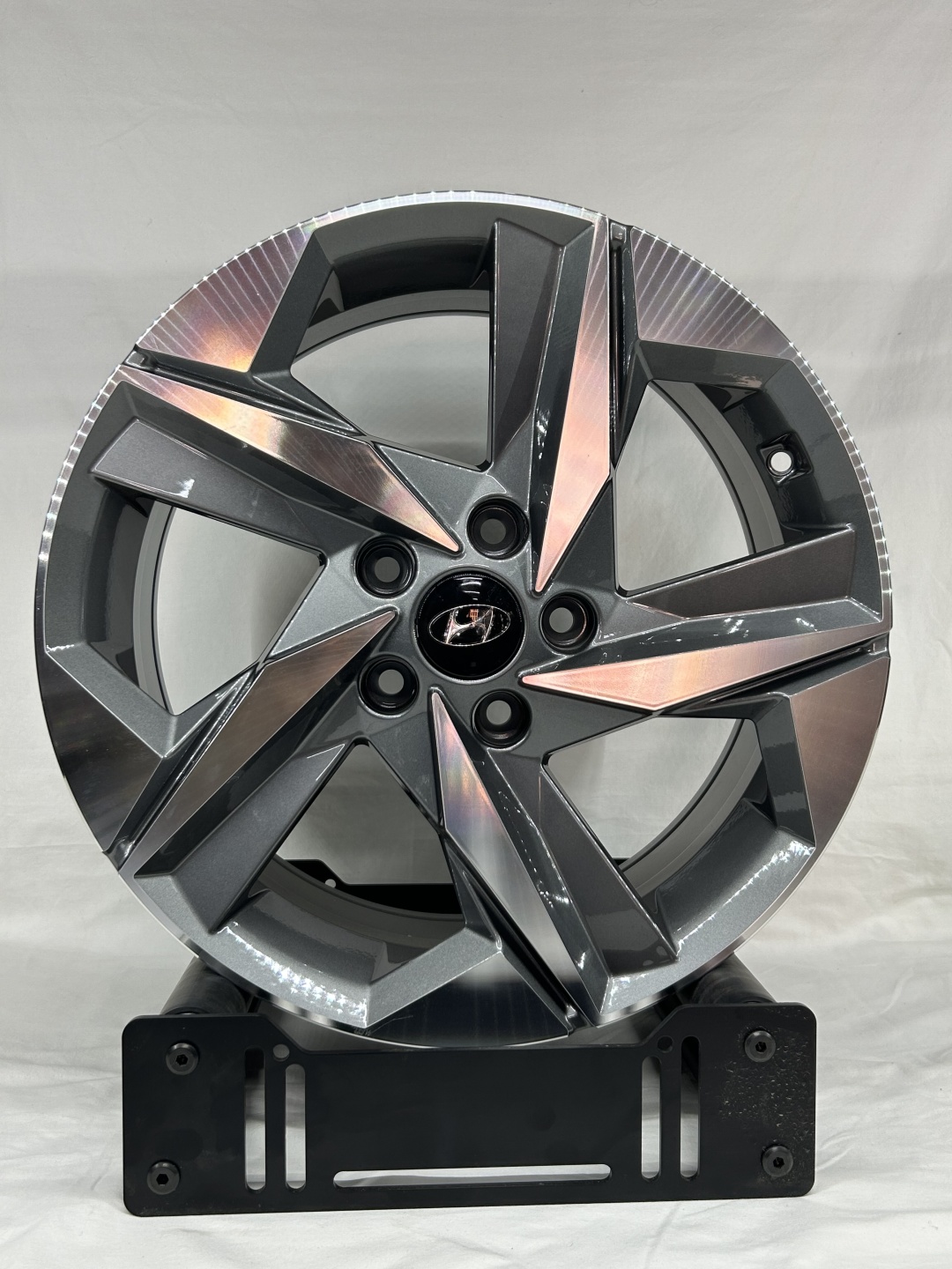 LKN Lkn1622 7.5x17/5x114.3 D67.1 ET50 4 диска серебристый, графит