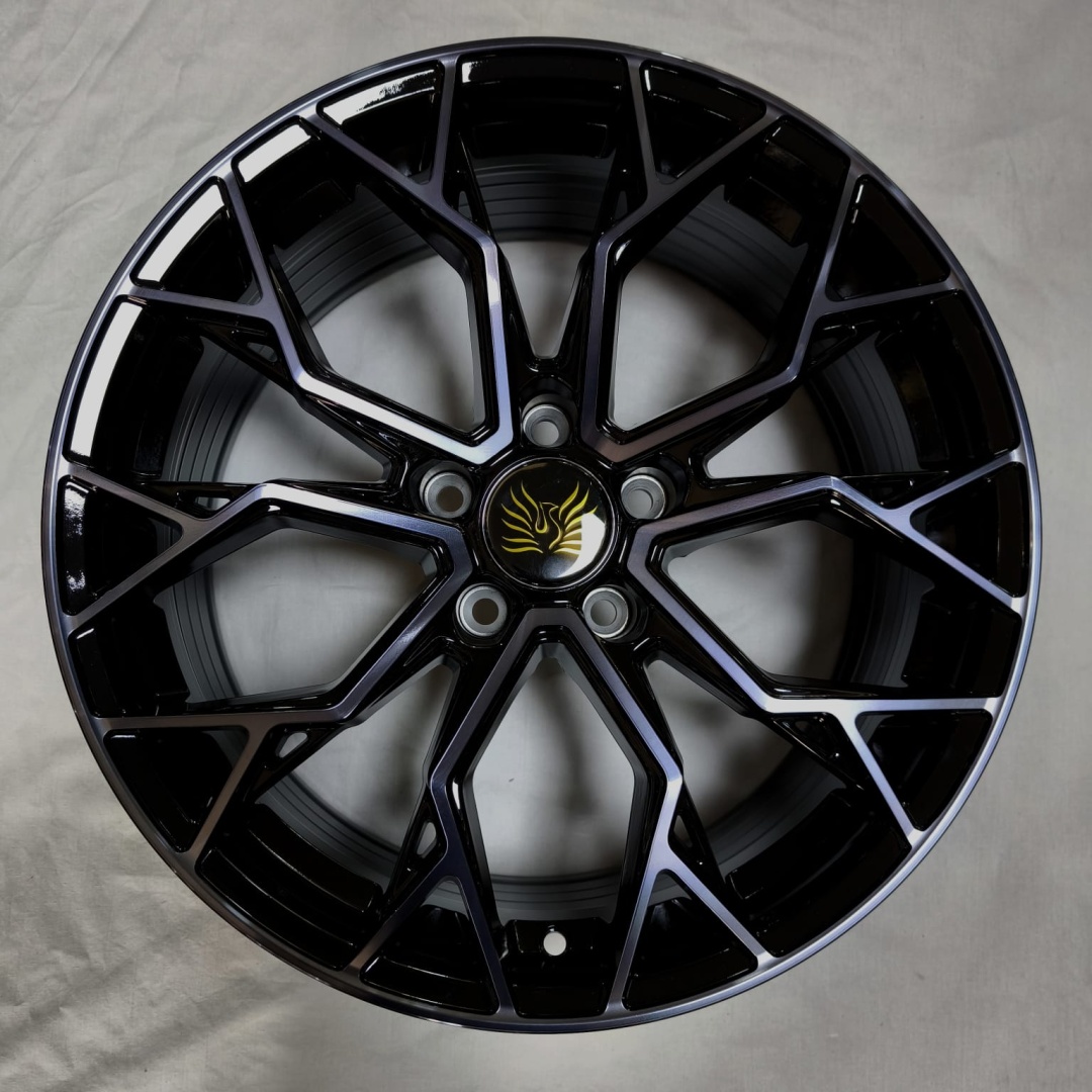 Wheels 5640 8x18/5x114.3 D67.1 ET35 4 диска черный, фиолетовый