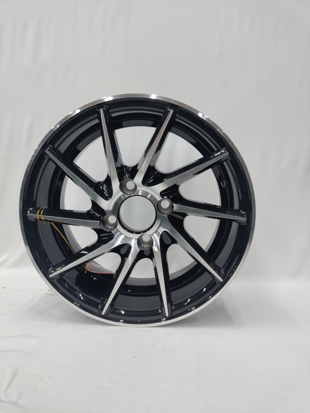 LKN 3443 6x14/4x100 D67.1 ET35 серебристый, черный