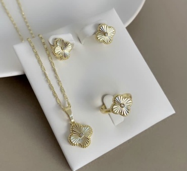 Accessories бижутерный сплав, без вставок