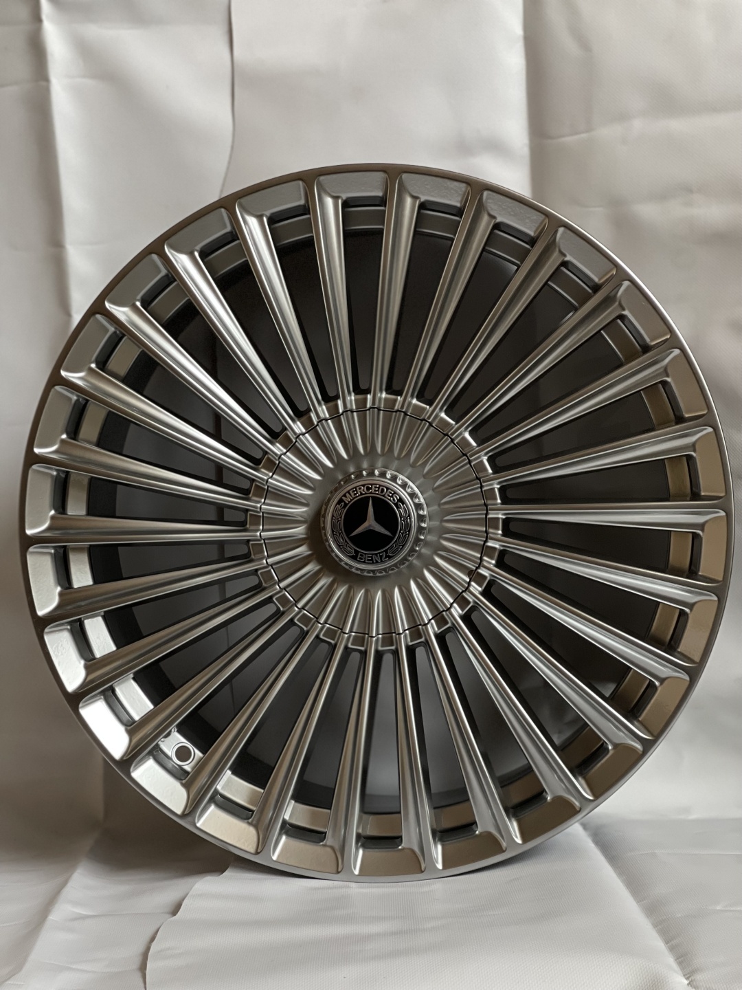 Mercedes-Benz 814 8x18/5x112 D66.6 ET38 4 диска графит