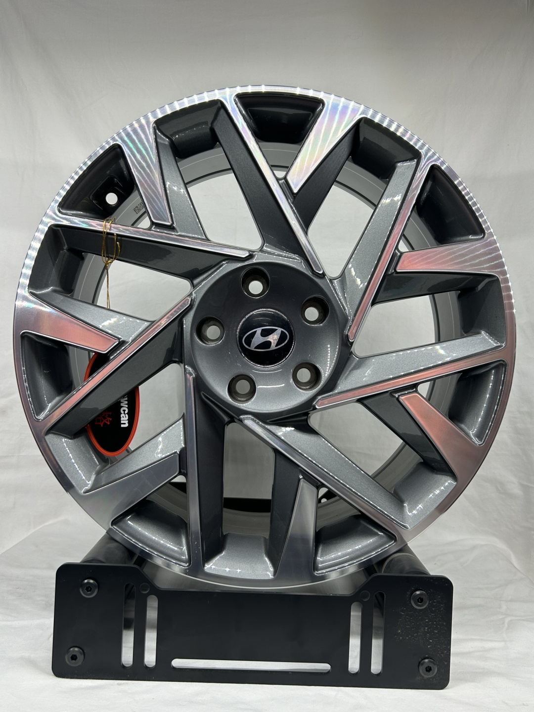 LKN Lkn1027 7.5x18/5x114.3 D67.1 ET48 4 диска серебристый, графит