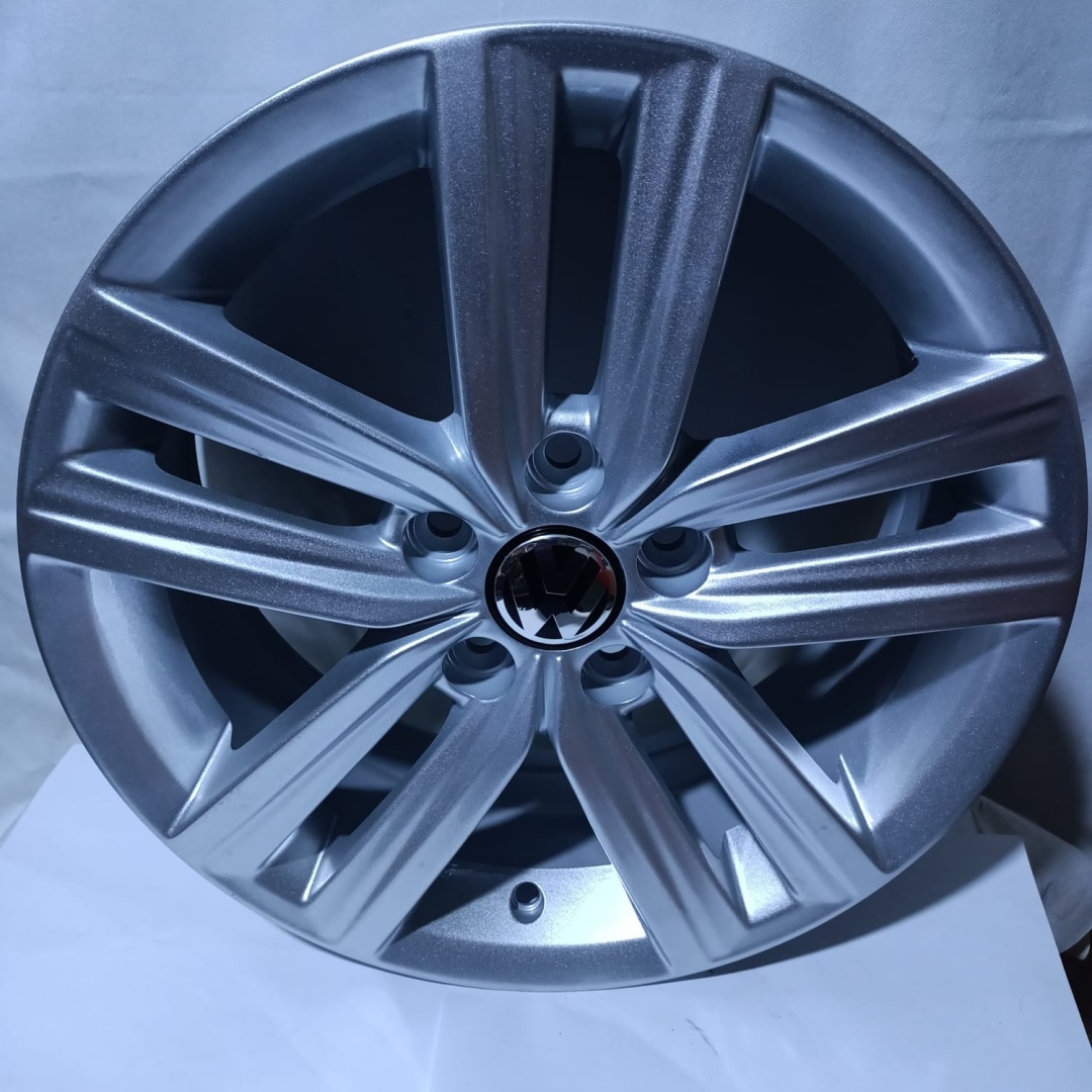 BW 07077S 6x15/5x100 D57.1 ET40 серебристый