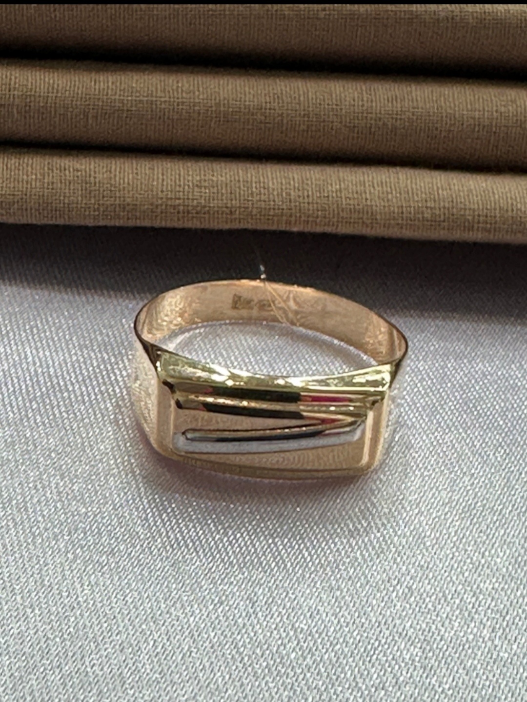 Diana Collection 824196 размер 19, 19.5, 20, 20.5, 21 вес 1.86 г золото, без вставок