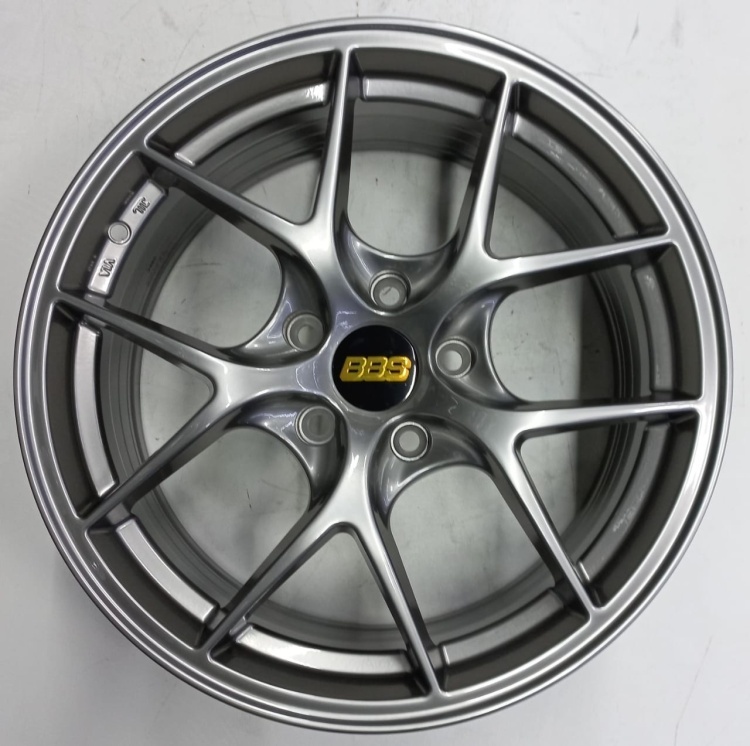 BBS 12059 7.5x17/5x114.3 D73.1 ET38 графит