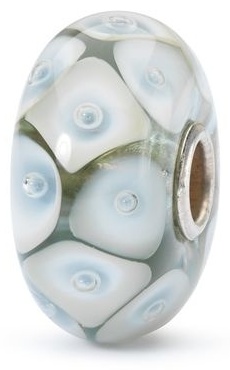 Шарм Trollbeads Истинная мечта TGLBE-10399 вес 1.95 г серебро, стекло