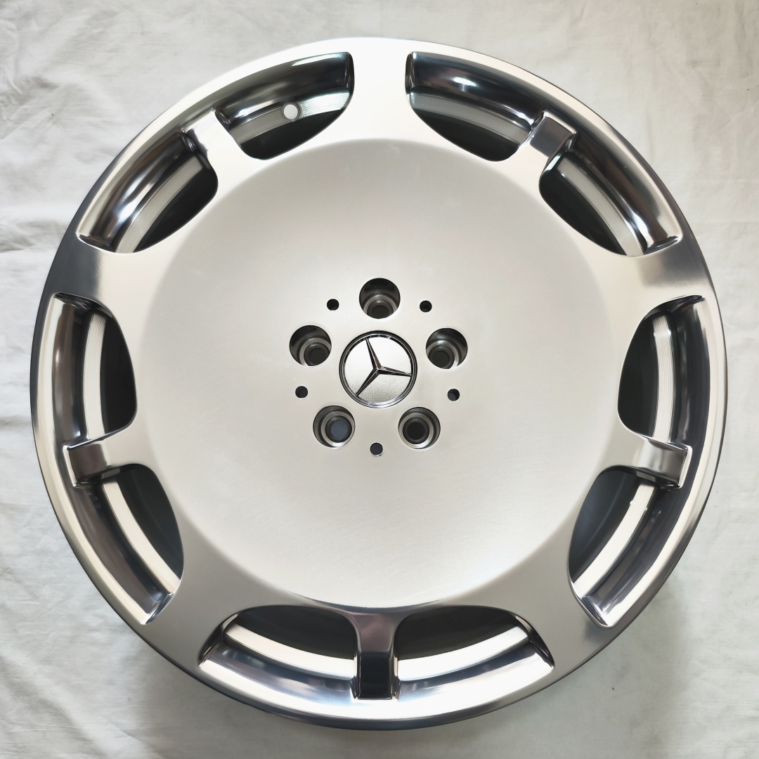 Mercedes-Benz 007 8.5/9.5x19/5x112 D66.6 ET35 серебристый