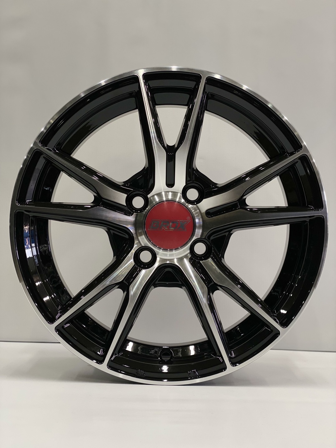 Rainbow 5457 6x14/4x100 D73.1 ET35 черный