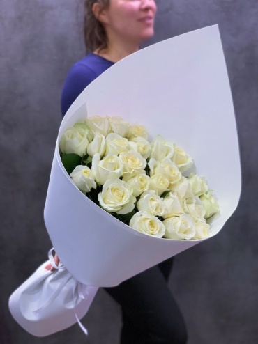 Bestflowers моно-букет в оформлении роза 25 шт 50 см