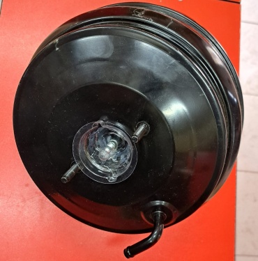 SAT вакуумный насос тормозной системы MR955769