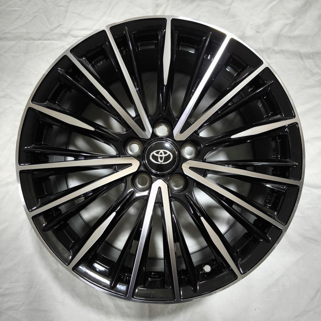 Wheels 3101 8x18/5x114.3 D60.1 ET30 4 диска черный, серебристый