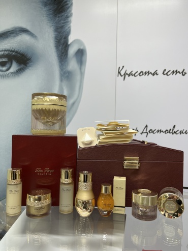 The First Ginature Diadein набор по уходу за лицом для женщин