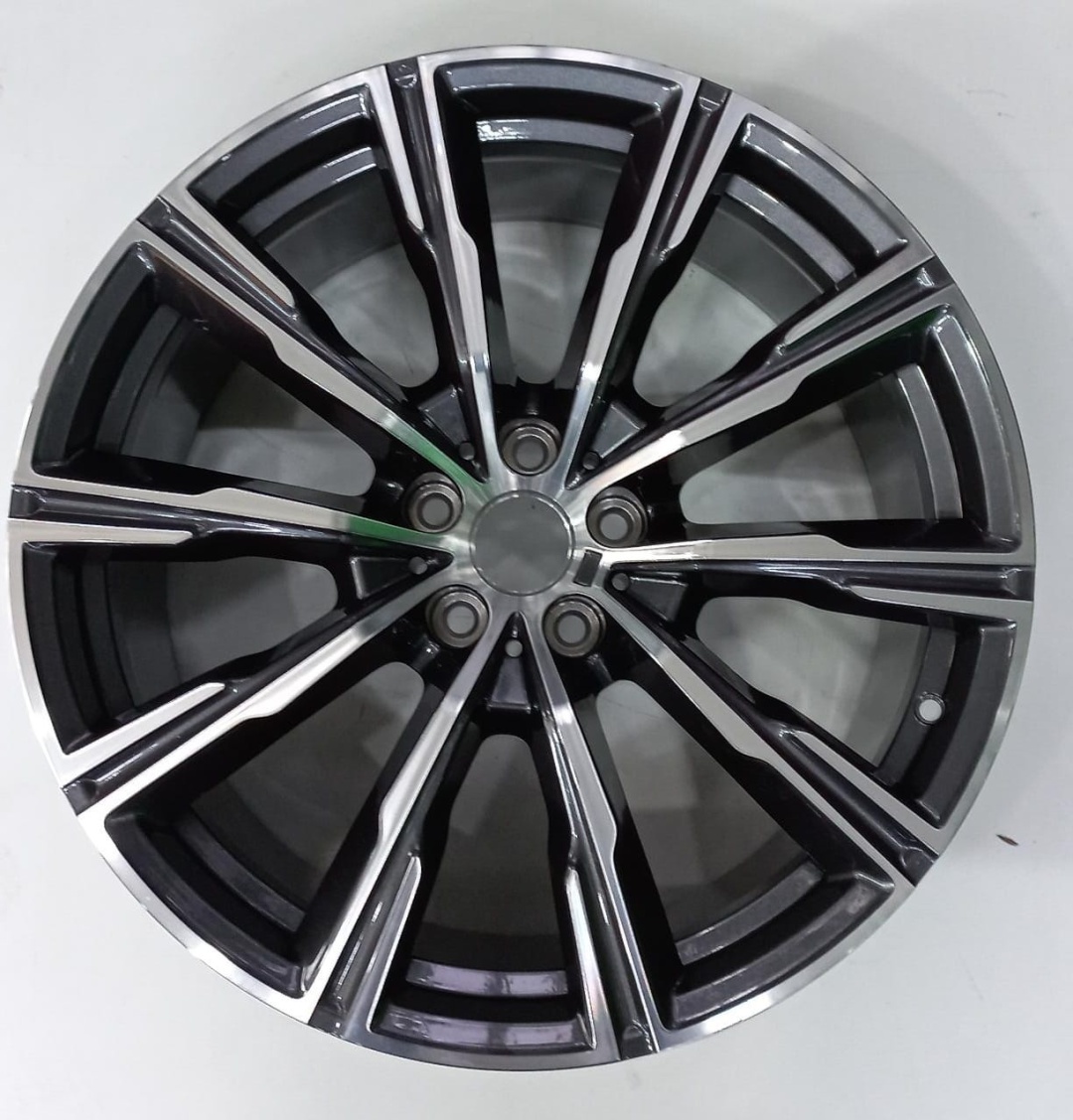 Auher Y 63 10x20/5x112 D66.6 ET40 серый