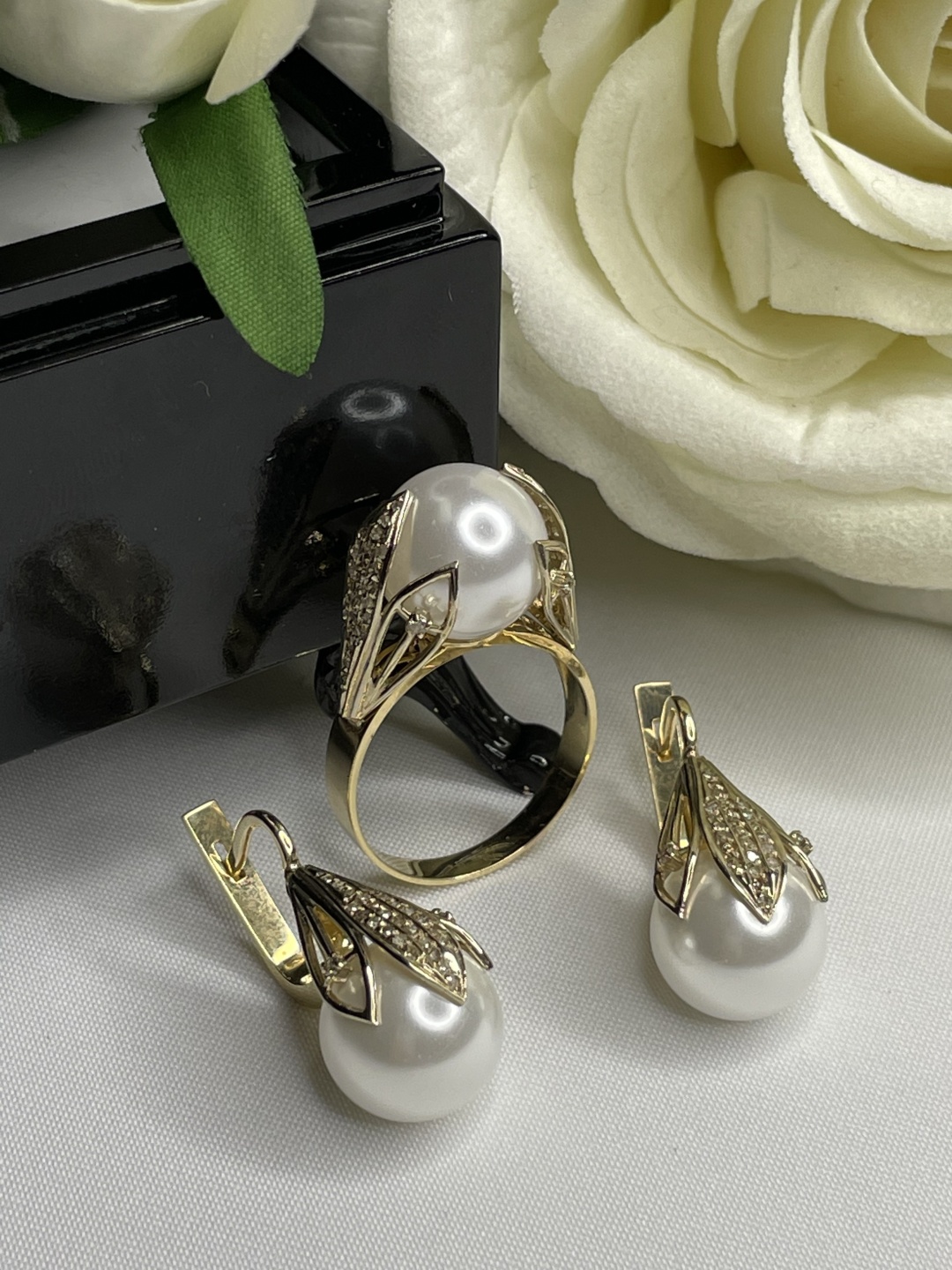 Zhazira Gold ZHA82/107 вес 13.45 г золото, бриллиант