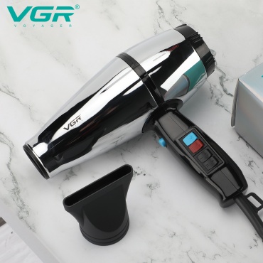 VGR Professional V-466 фен белый, серебряный