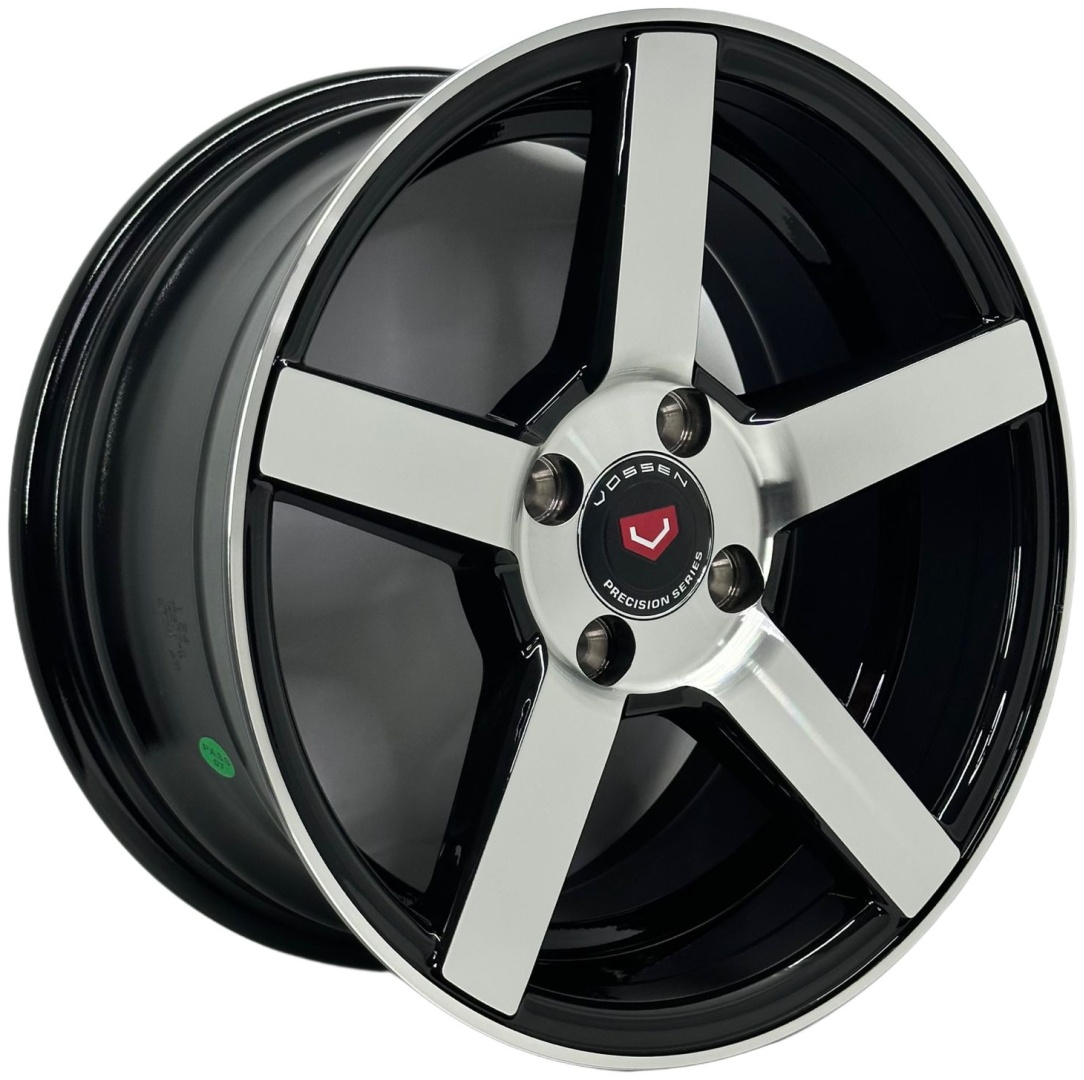 Vossen CV3 7x15/4x100 D67.1 ET30 4 диска черный, серебристый