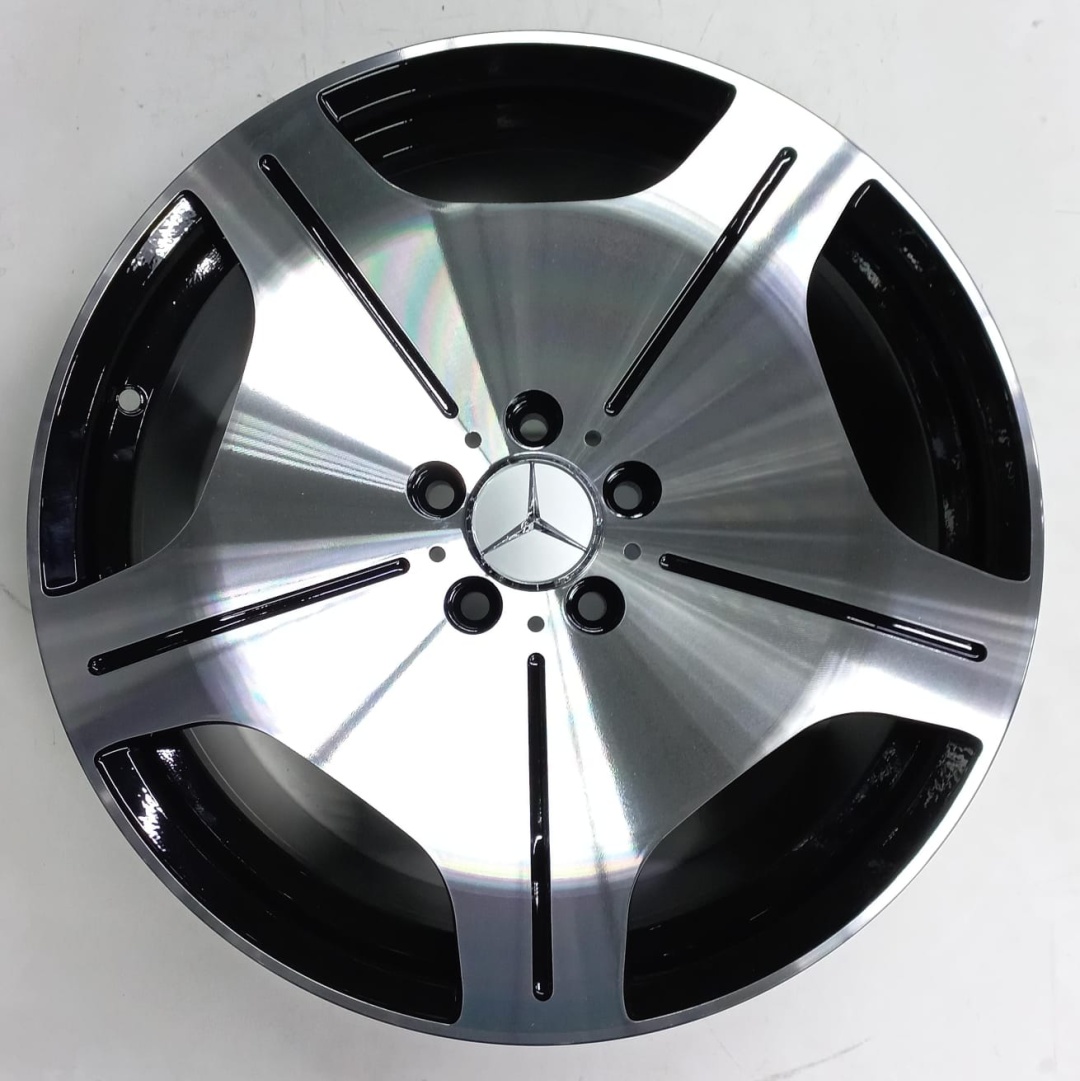 Mercedes-Benz Mercedes Benz 035-19 8.5/9.5x19/5x112 D66.6 ET43.35 4 диска серебристый, черный