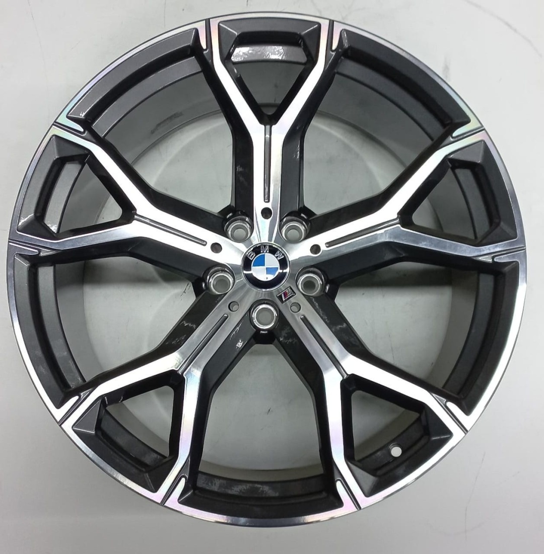 BMW 5070 9.5/10.5x21/5x112 D66.6 ET37 серебристый, серый