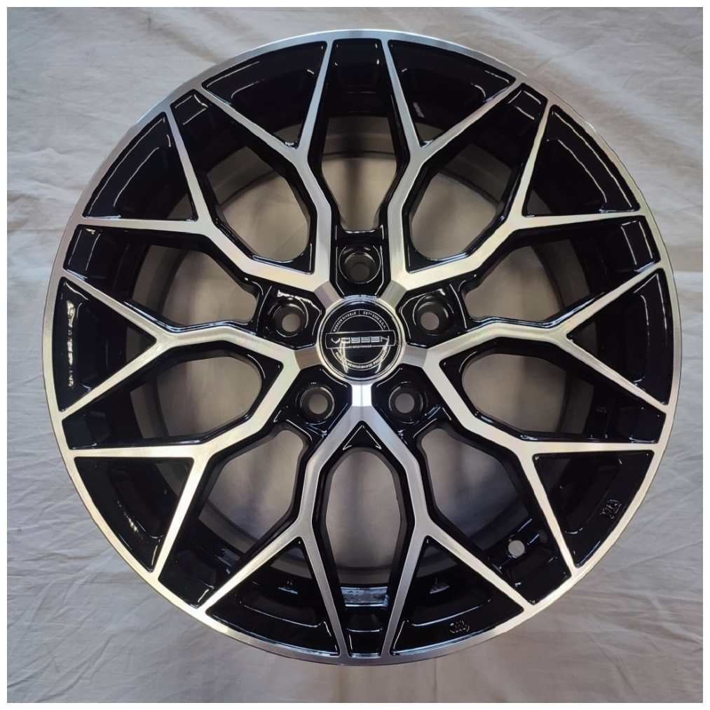 RS 453 7.5x18/5x114.3 D67.1 ET35 черный, серебристый