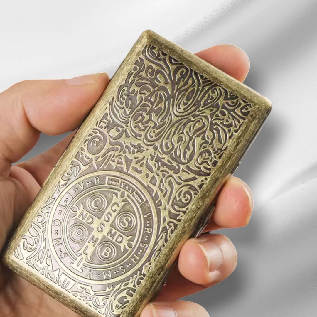 Портсигар 100% BEST 5571-05 10.3 x 5.7 см влагозащитный корпус