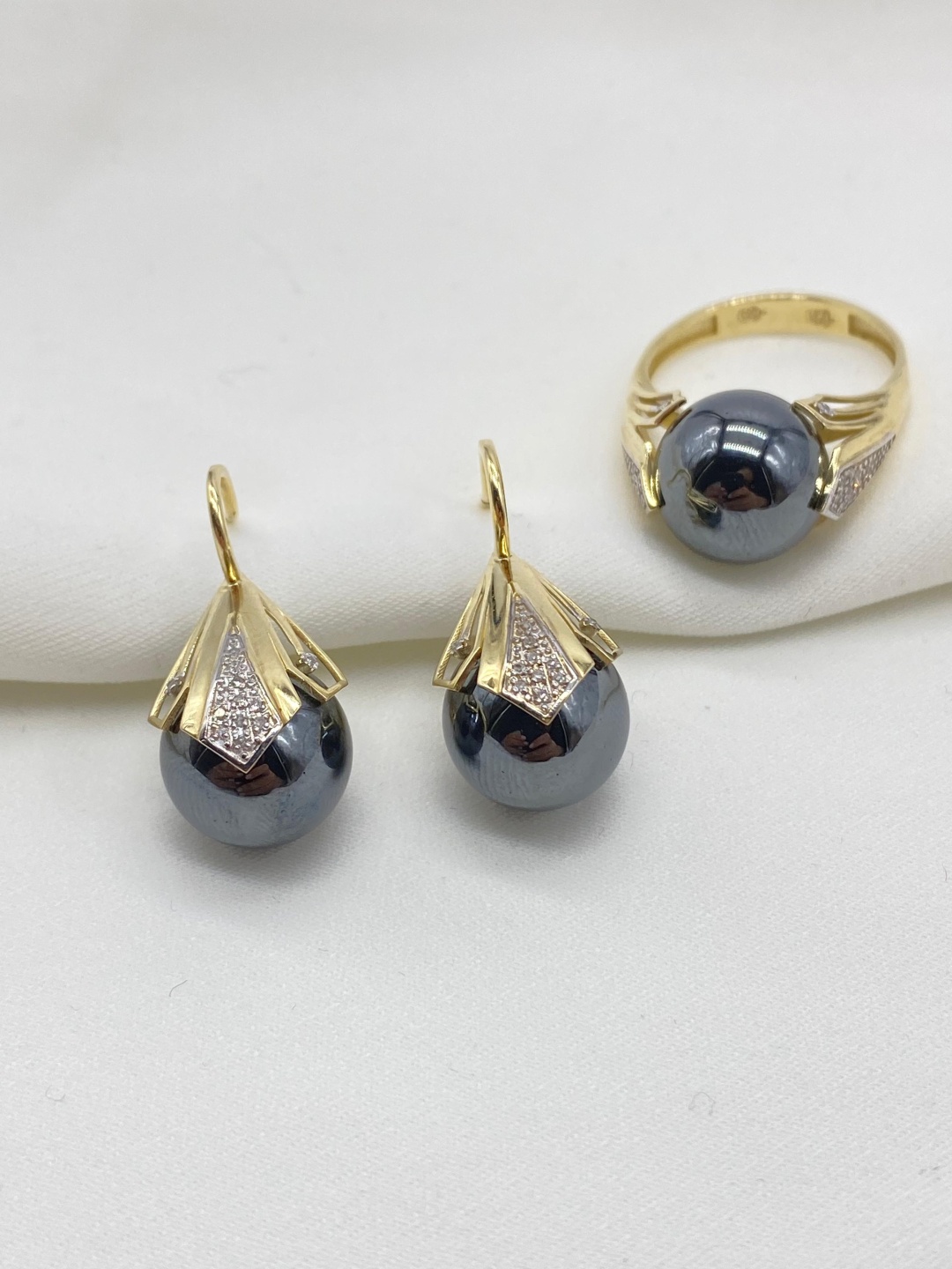 Gulzada Gold 12345_01 вес 19.46 г золото, бриллиант, жемчуг