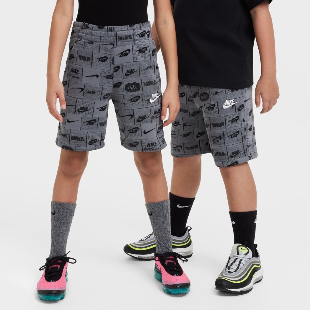 Спортивные шорты Nike черный, серый