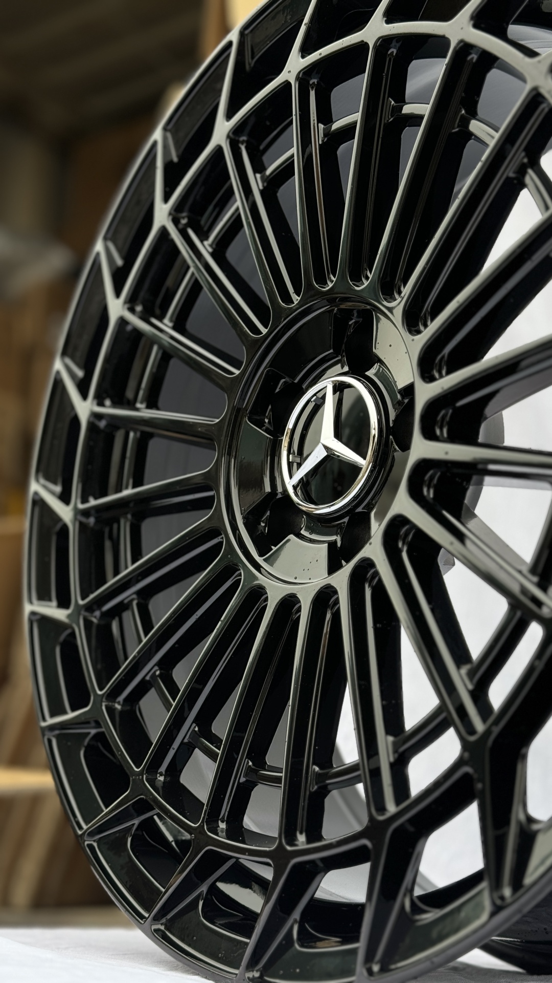 Mercedes-Benz 2780 8.5/9.5x20/5x112 D66.6 ET35 4 диска черный