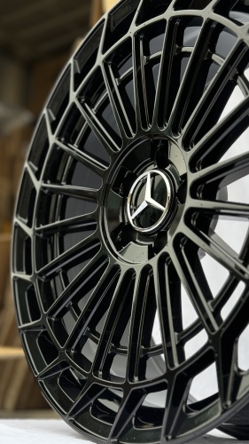Mercedes-Benz 2780 8.5/9.5x20/5x112 D66.6 ET35 4 диска черный