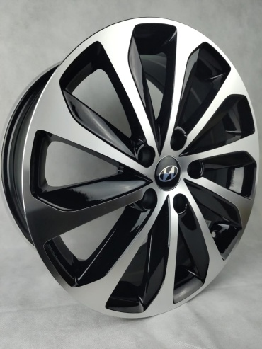 Hyundai BK755 7x17/5x114.3 D67.1 ET35 4 диска черный