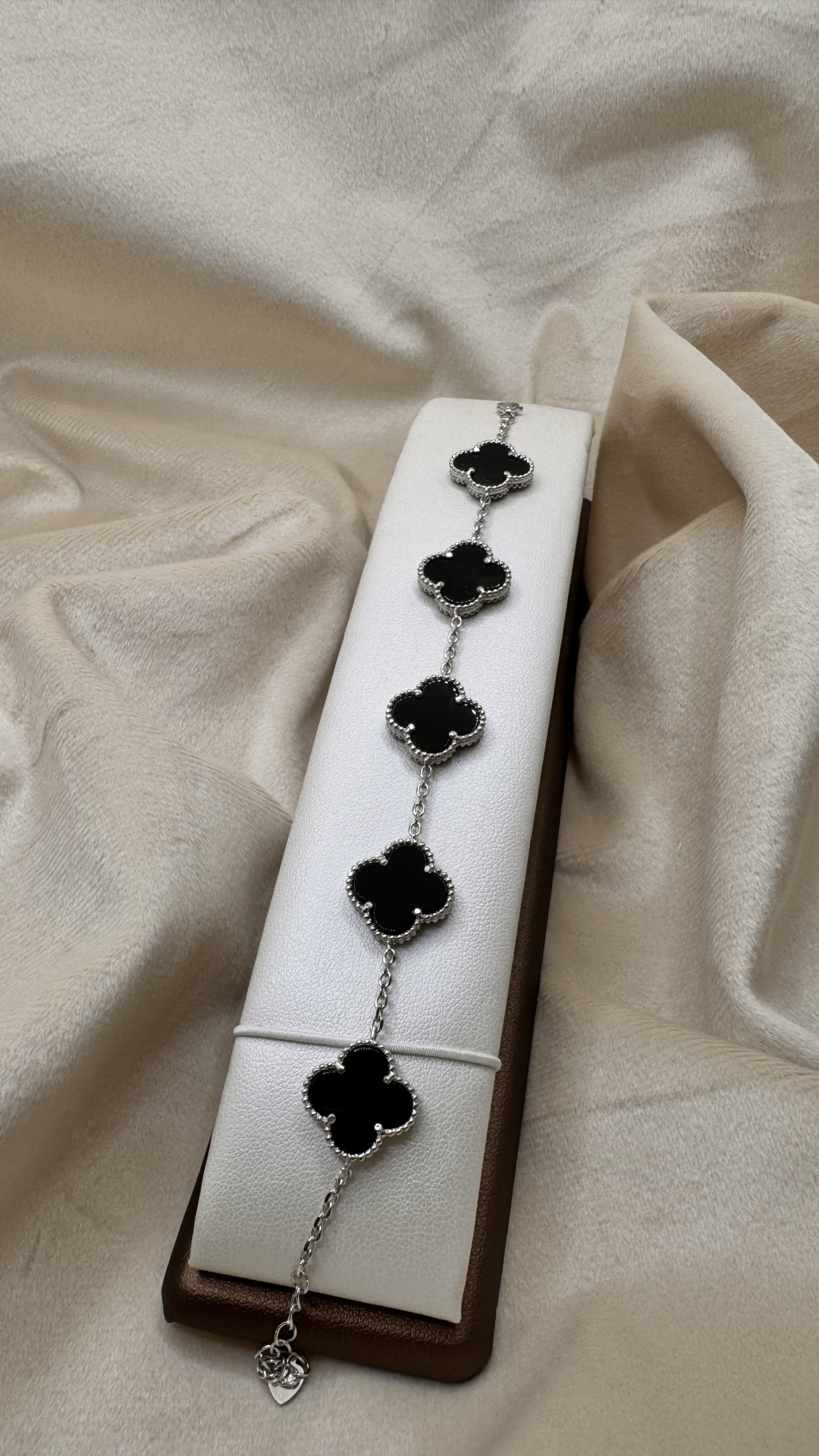 ARZA GOLD ванклив длина 18 см, вес 8 г серебро, плетение якорное