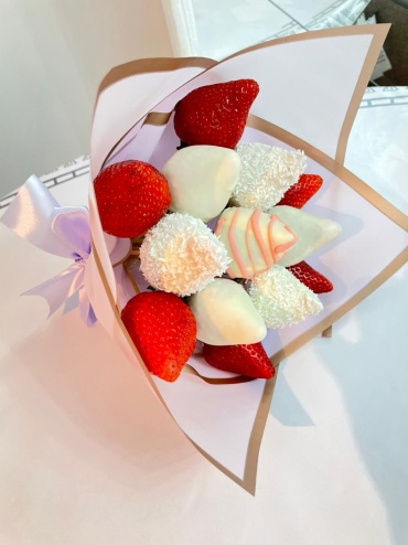 FrutoBuket клубничный 13 шт