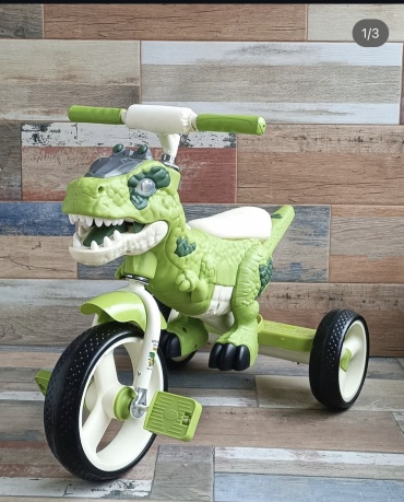 Трёхколёсный велосипед Toys 999 зеленый