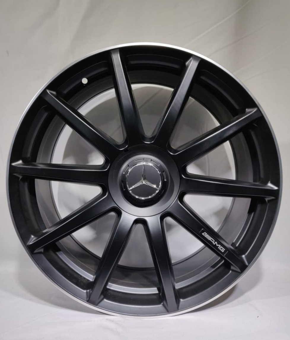 AMG Комплект дисков AMG 172 8.5x20/5x112 D66.6 ET35 черный 8.5x20/5x112 D66.56 ET35 черный