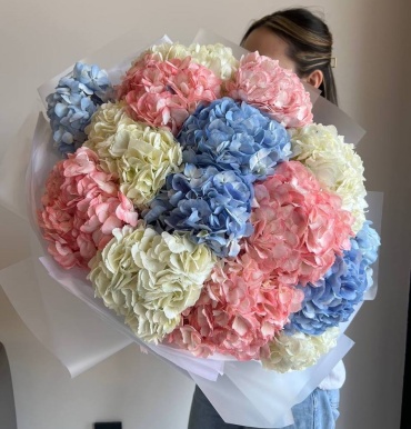 Floral моно-букет в оформлении гортензия 15 шт 60 см