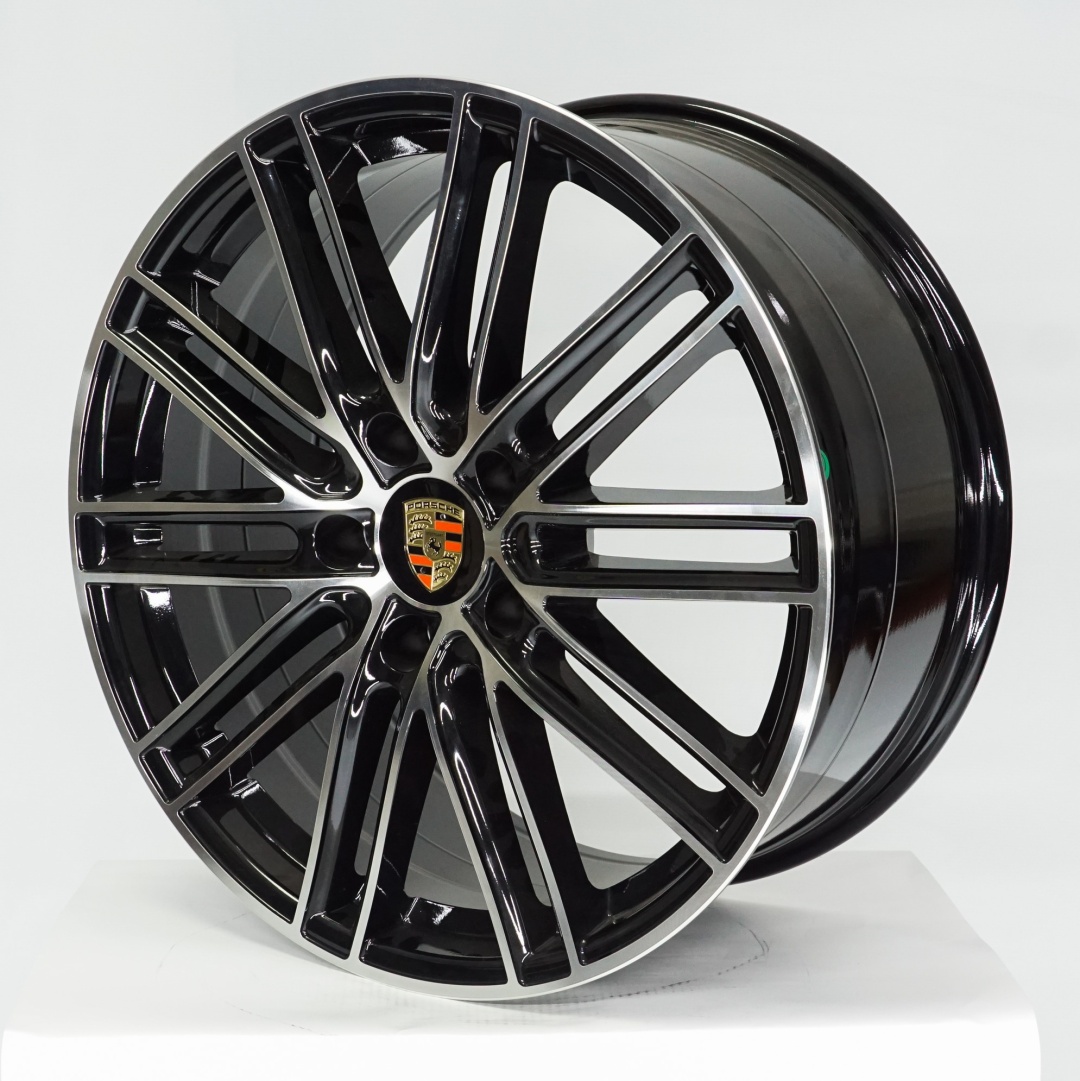 Porsche PORS-866 9.5x20/5x130 D71.5 ET50 черный, серебристый