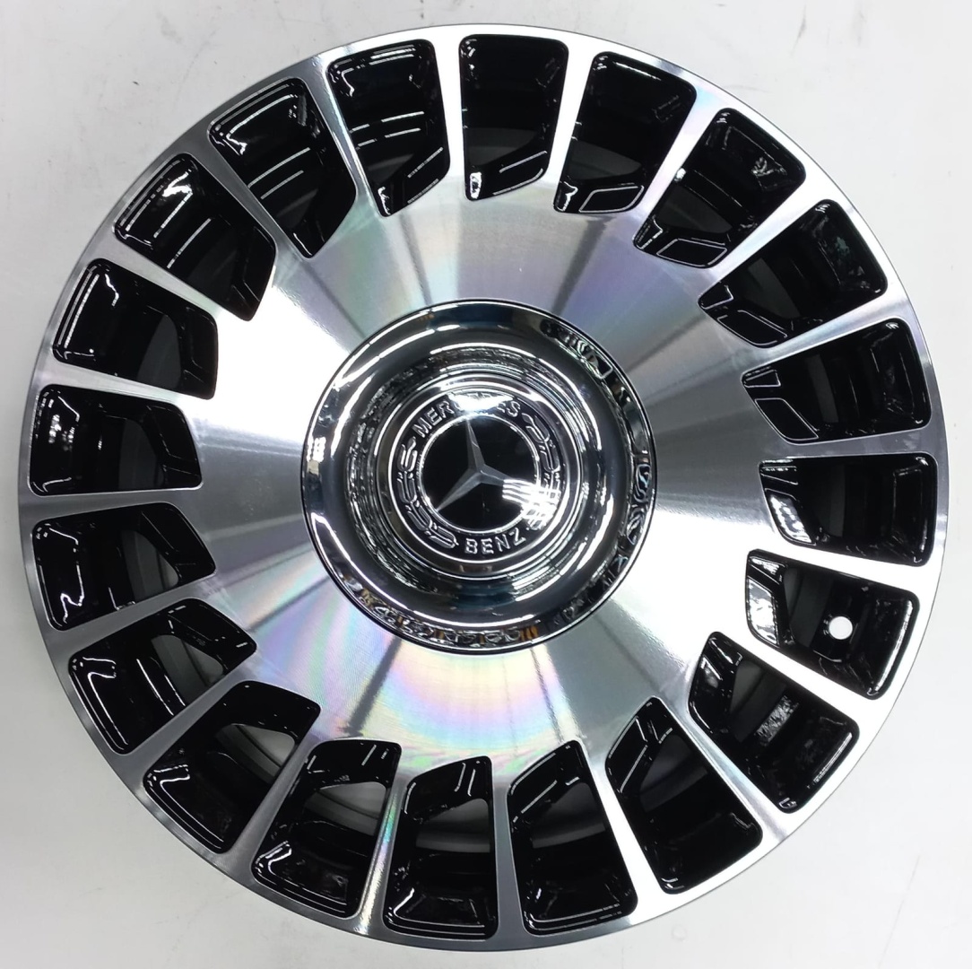 Mercedes-Benz Mercedes Benz 0019 7.5x17/5x112 D66.6 ET35 4 диска черный, серебристый