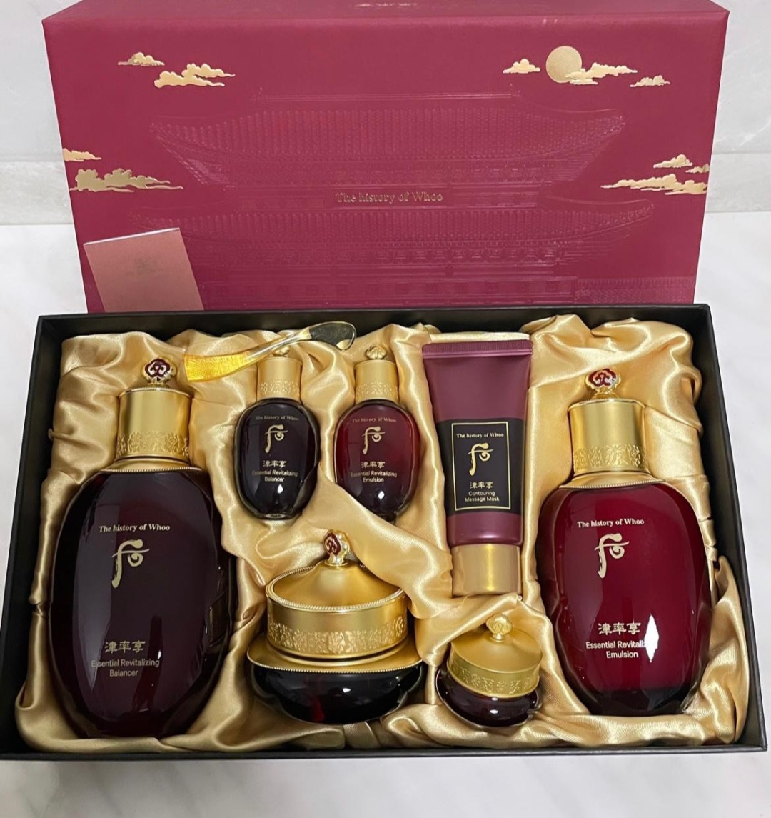 The History of Whoo Essential Revitalizing набор по уходу за лицом для женщин