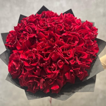 FloraLux моно-букет с открыткой роза 25 шт 50 см