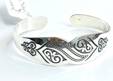 Sulu Silver ХА14473/101190/0124 длина 18.21 см, вес 25.5 г серебро, плетение отсутствует