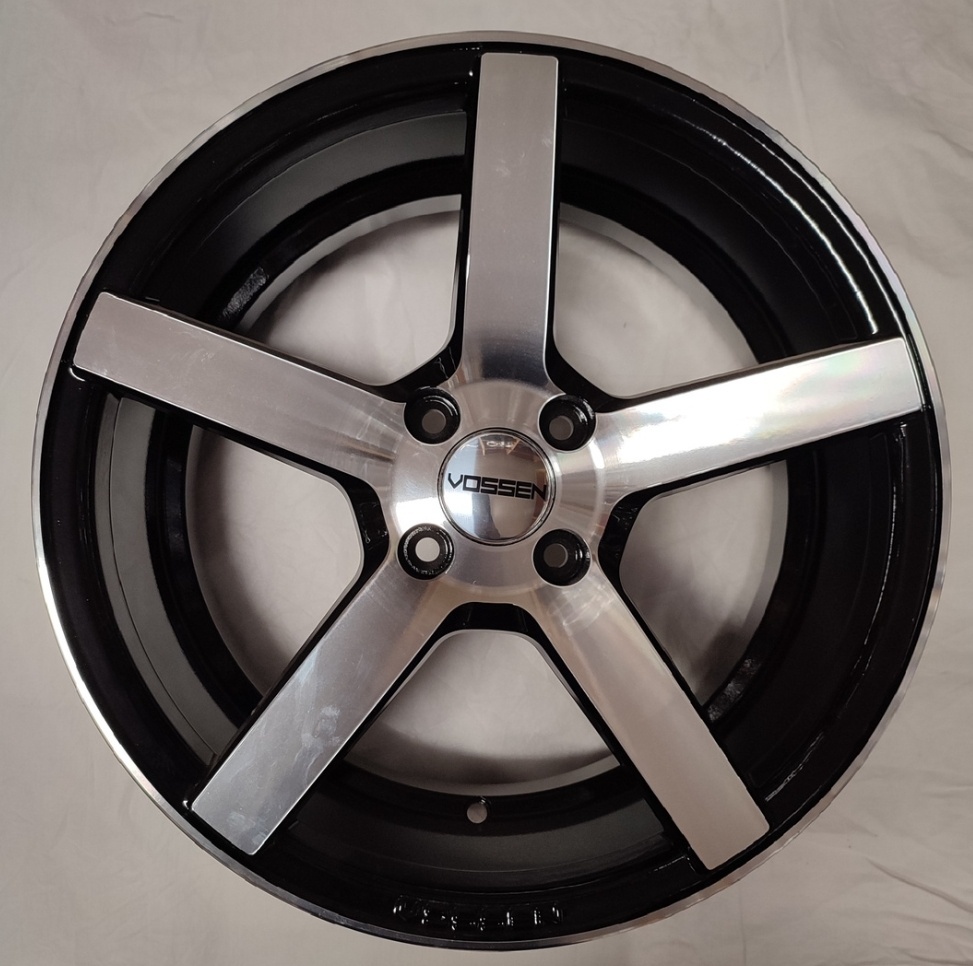Vossen 113 7x16/4x98 D58.6 ET35 черный, серебристый