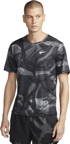 Футболка Nike черный