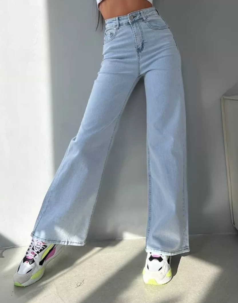 Джинсы широкие и расклешенные Fashion голубой