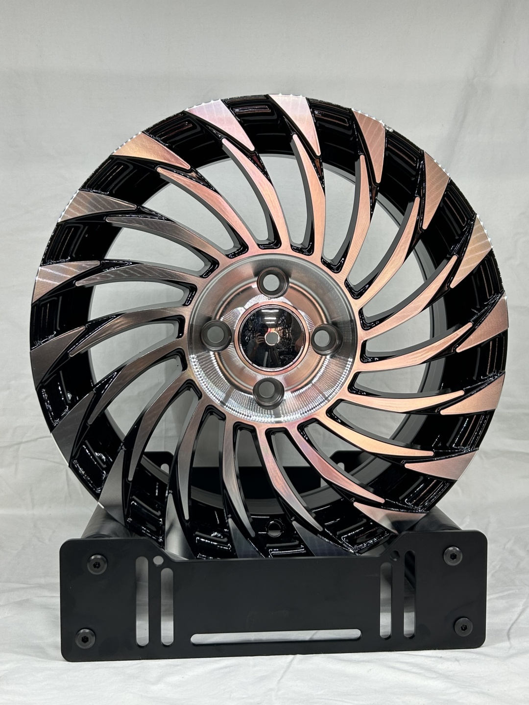 LKN Lkn1212 6.5x15/4x100 D67.1 ET35 4 диска черный, серебристый