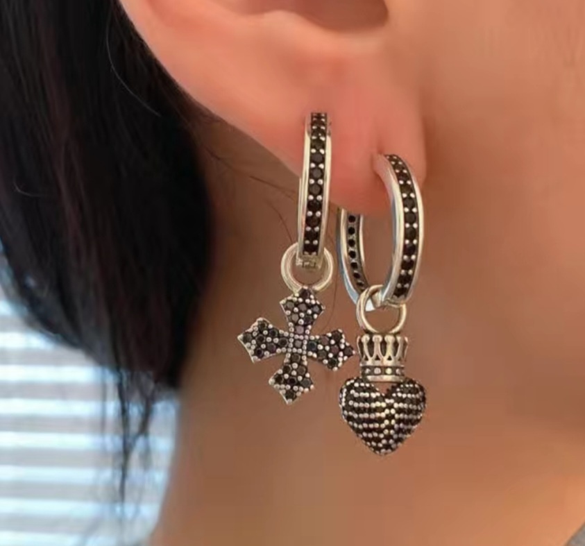 Серьги 16630033_687753 вес 3.3 г серебро, фианит