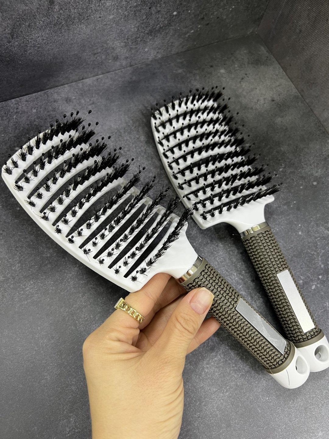 NAIL PRO массажная расческа 349721 белый