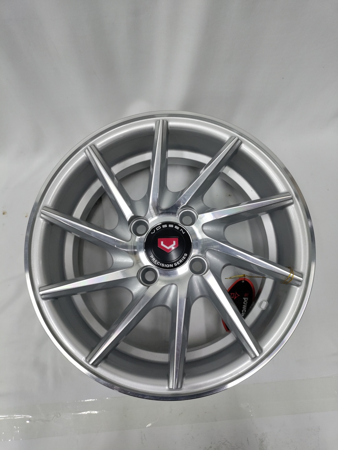 LKN 0778 6x14/4x100 D67.1 ET38 серебристый